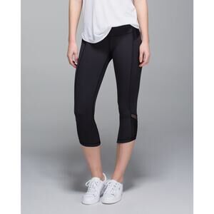 Lululemon Just Breathe Crop Athletic Leggings Sz 4 Polka Dot Mesh Yoga Gym